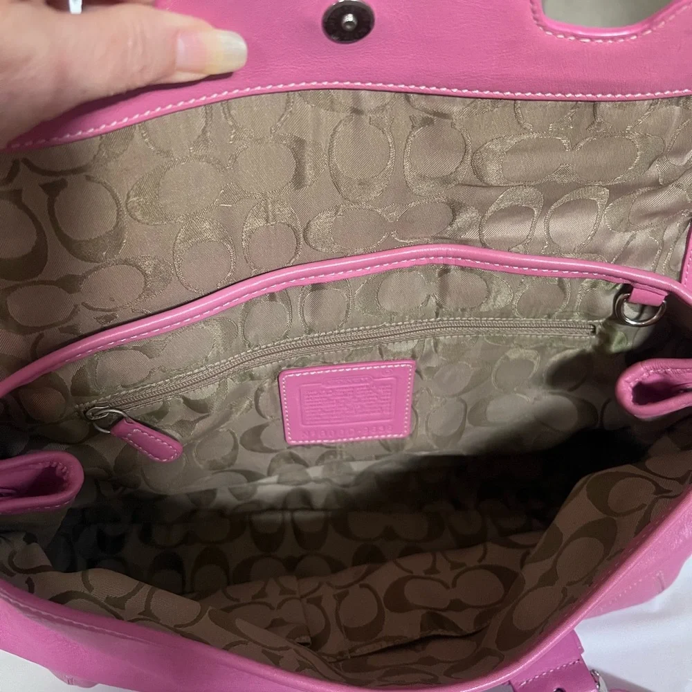 Coach Vintage Pink Leather Soho Satchel with Silver Hardware - Picture 6 of 12